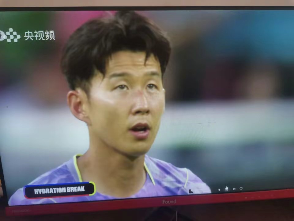 孙哥这转身，亚洲足球的一个时代要落幕了⚽。看墨西哥VS韩国那场时，孙兴慜转身的瞬