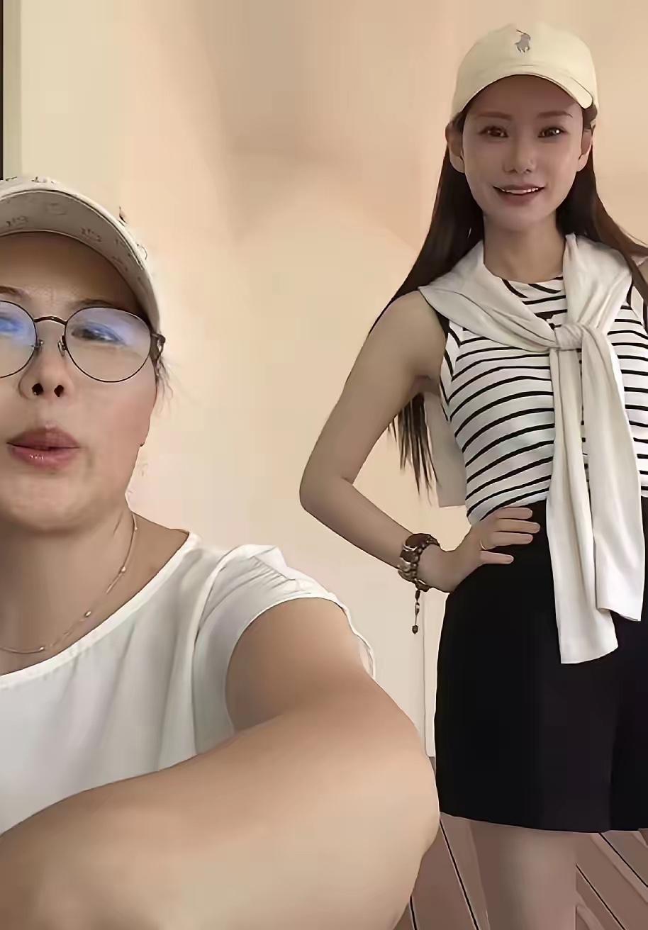 小杨阿姨真的是太优秀了，遇到对的人，真的就是不一样，小菲格局大，让她做了很多事情