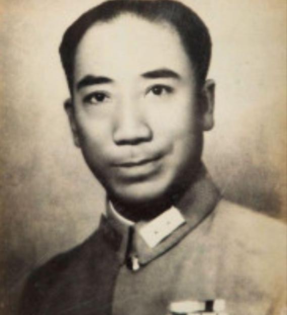 共产党为何在得知国民党少将被汉奸逮捕后，紧急找到其妻并通知日本人？
1939年秋