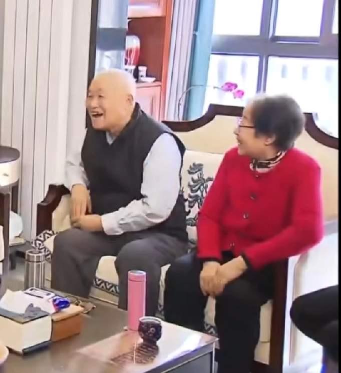 王金山书记在合肥因病逝世，最伤心的人莫过于他的老伴

王书记为人和善，非常亲民，