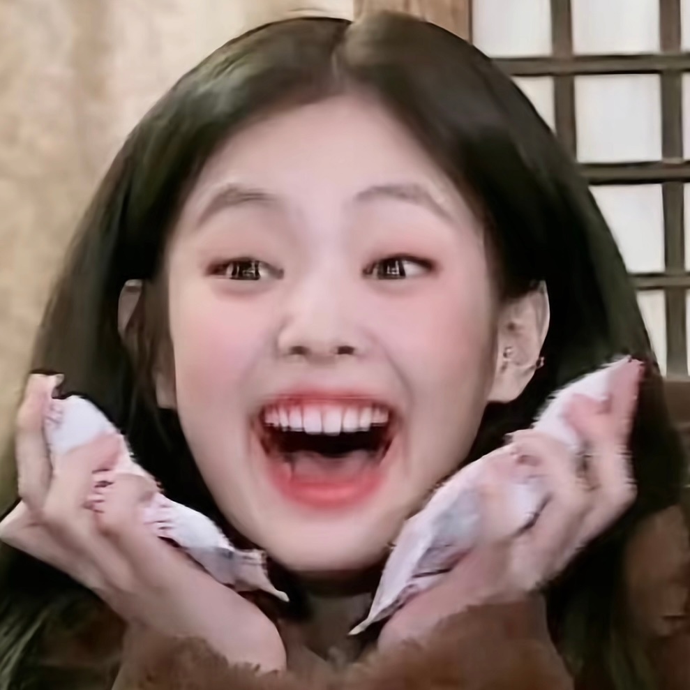 JENNIE  ☘️ jennie kpop女永一 “看着你的笑我好像就足够，看
