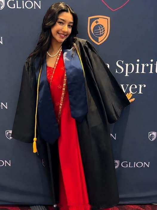 王室王室尼泊尔王室 希曼妮的小女儿克丽提卡大学毕业，不知道她学的是啥，家人和媒体