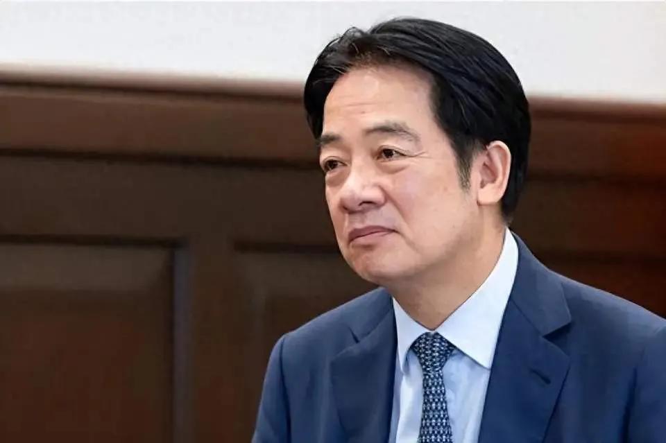 最新民调，38.2%：24.1%，赖清德一句话迎2个噩耗！
近段时间以来，县市角