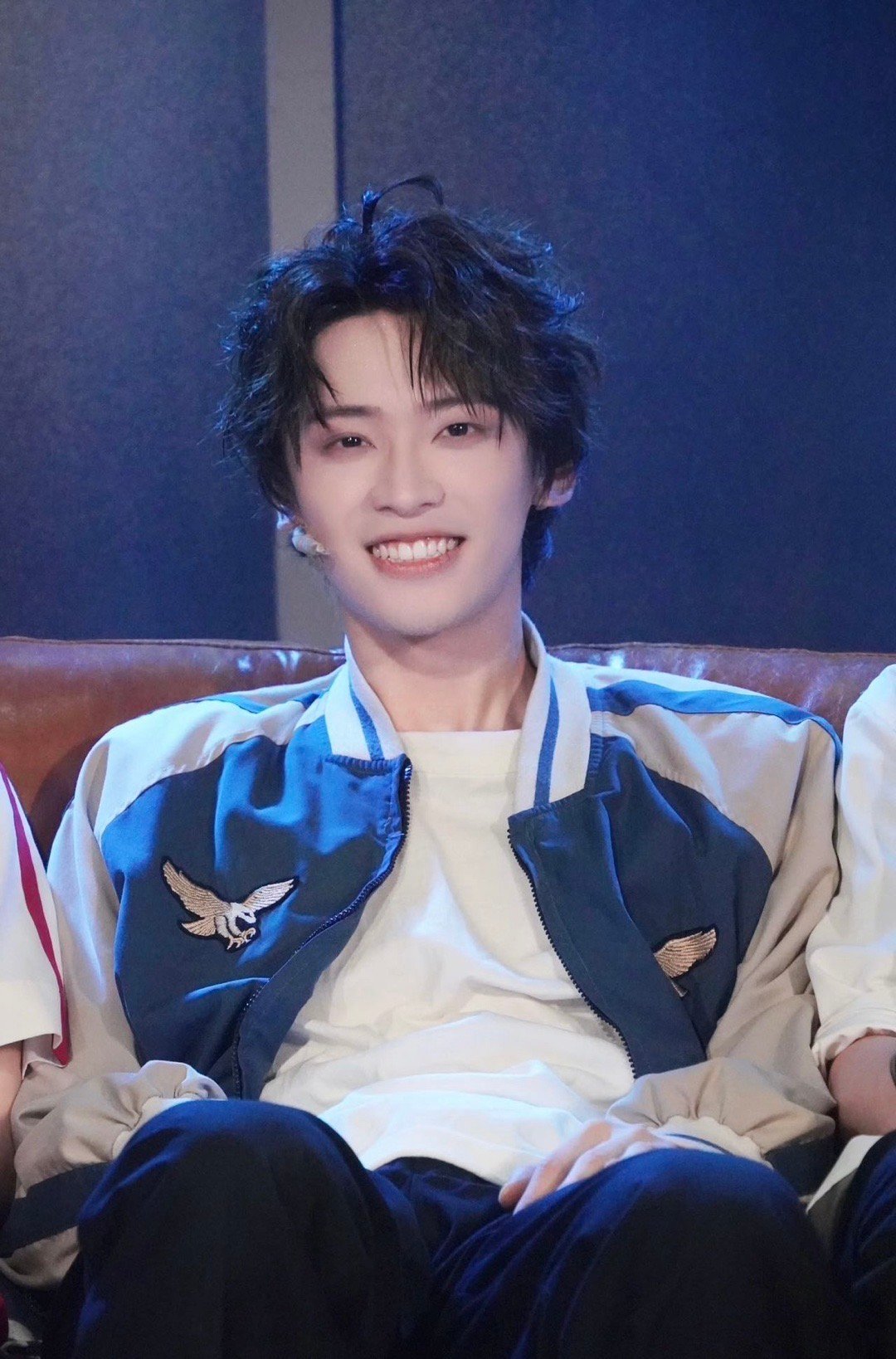 500场音乐剧小王子来给内娱上强度了谁还没被蔡淇惊艳到！扎实音乐剧功底，舞台造型