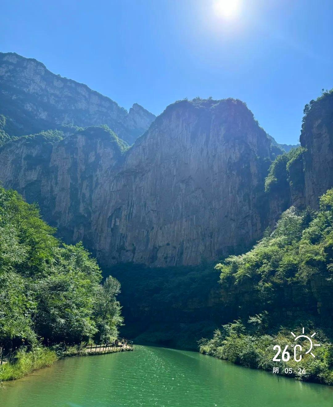 早安         这天气越来越像入梅了……   