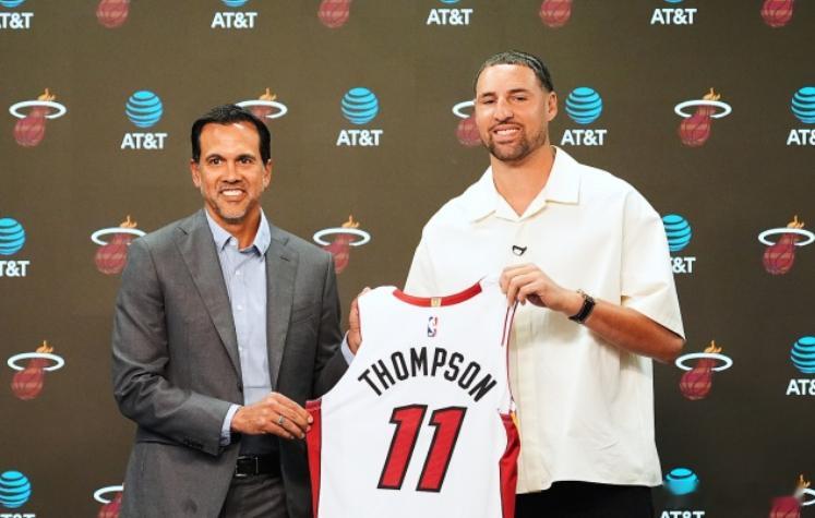 近日，克莱的父亲迈克尔·汤普森在《104.3 WQAM》节目中谈到了热火。迈克尔