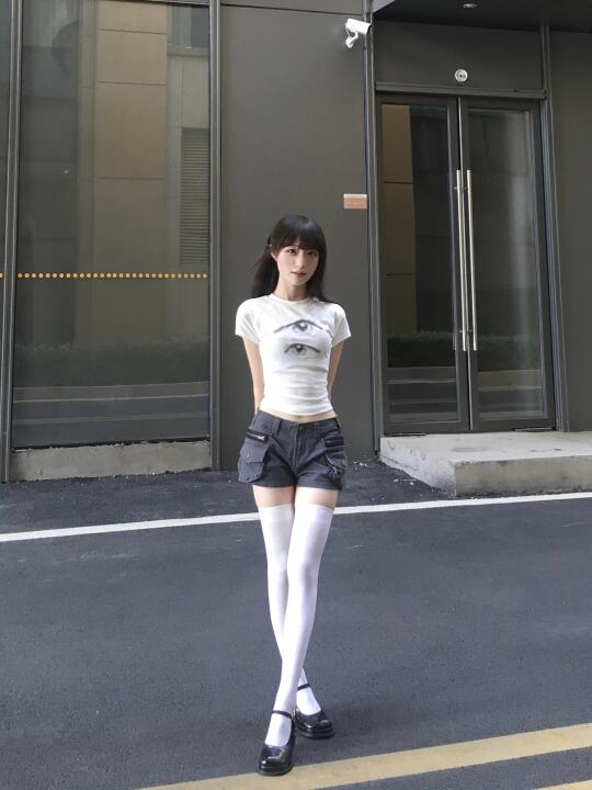 灰色的天