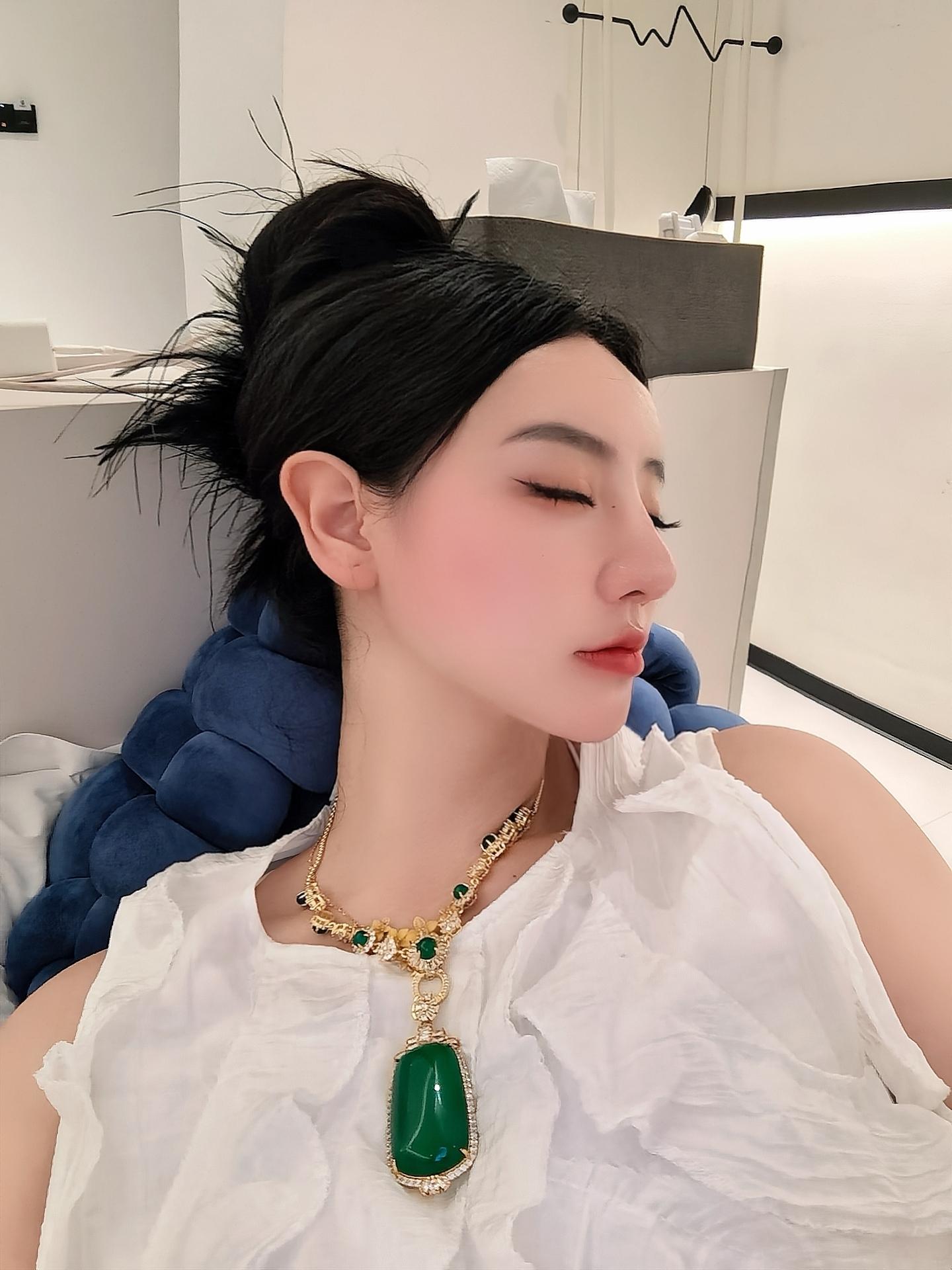 芸芸众生，各有樊笼。 有姻缘错配，反得儿女贤良； 有夫妇和顺，奈何体弱...