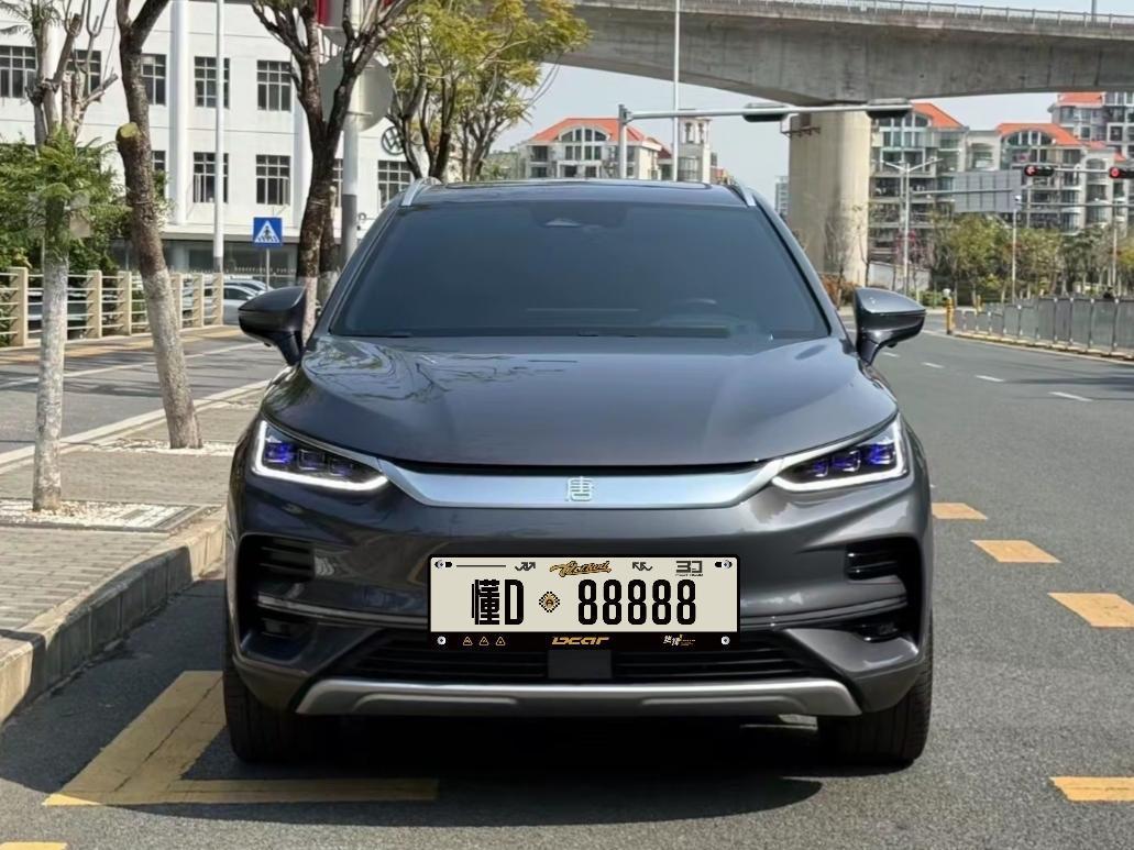 唐EV是比亚迪王朝网的中大型纯电SUV，是方面的旗舰车型，但是现在唐L和大唐的推