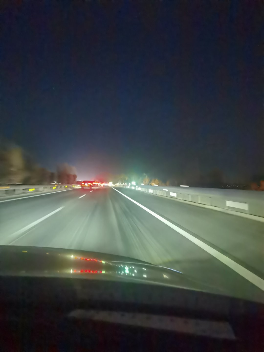 回家看父母，空气都是甜的，路上车也不多，真好 