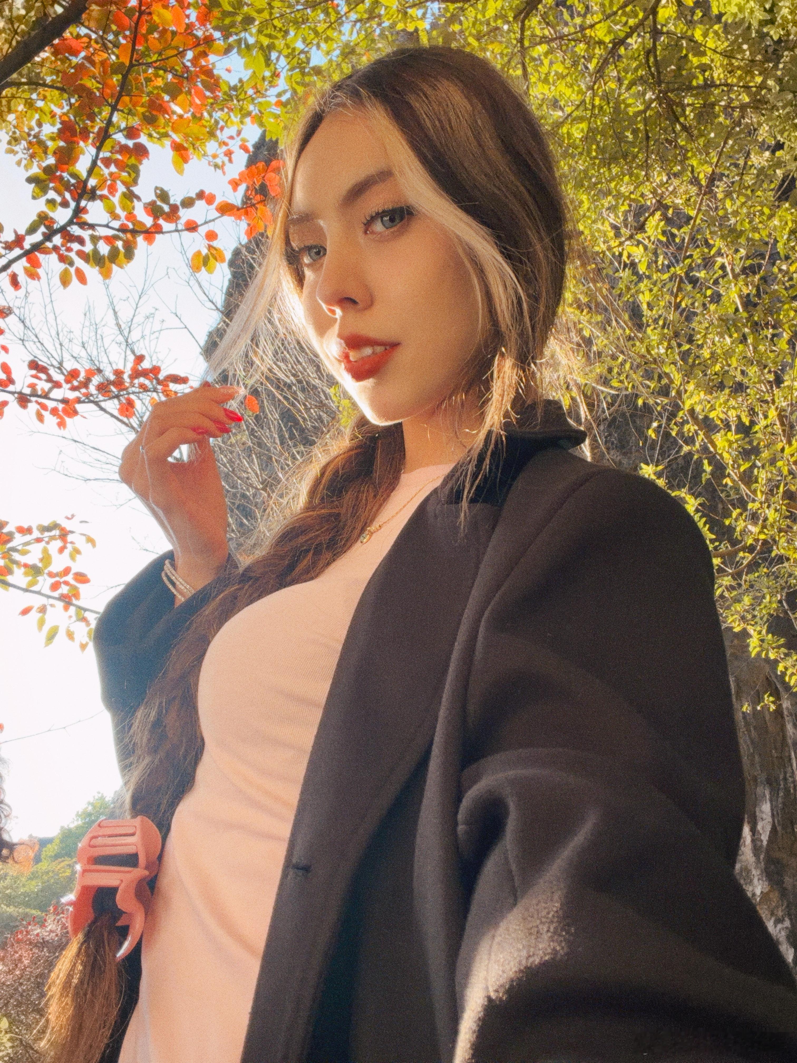 耶 游客照来一啵🌴🫰🏻💋🥰🥳👩🏼❤️👩🏻😋 昆明·九乡风景