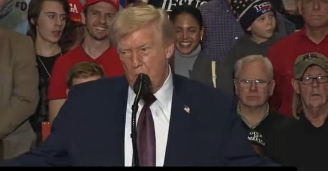 12月19日，逗逼的特朗普又讲话了，他自称从政后不再看女性外貌：再漂亮的女人从他