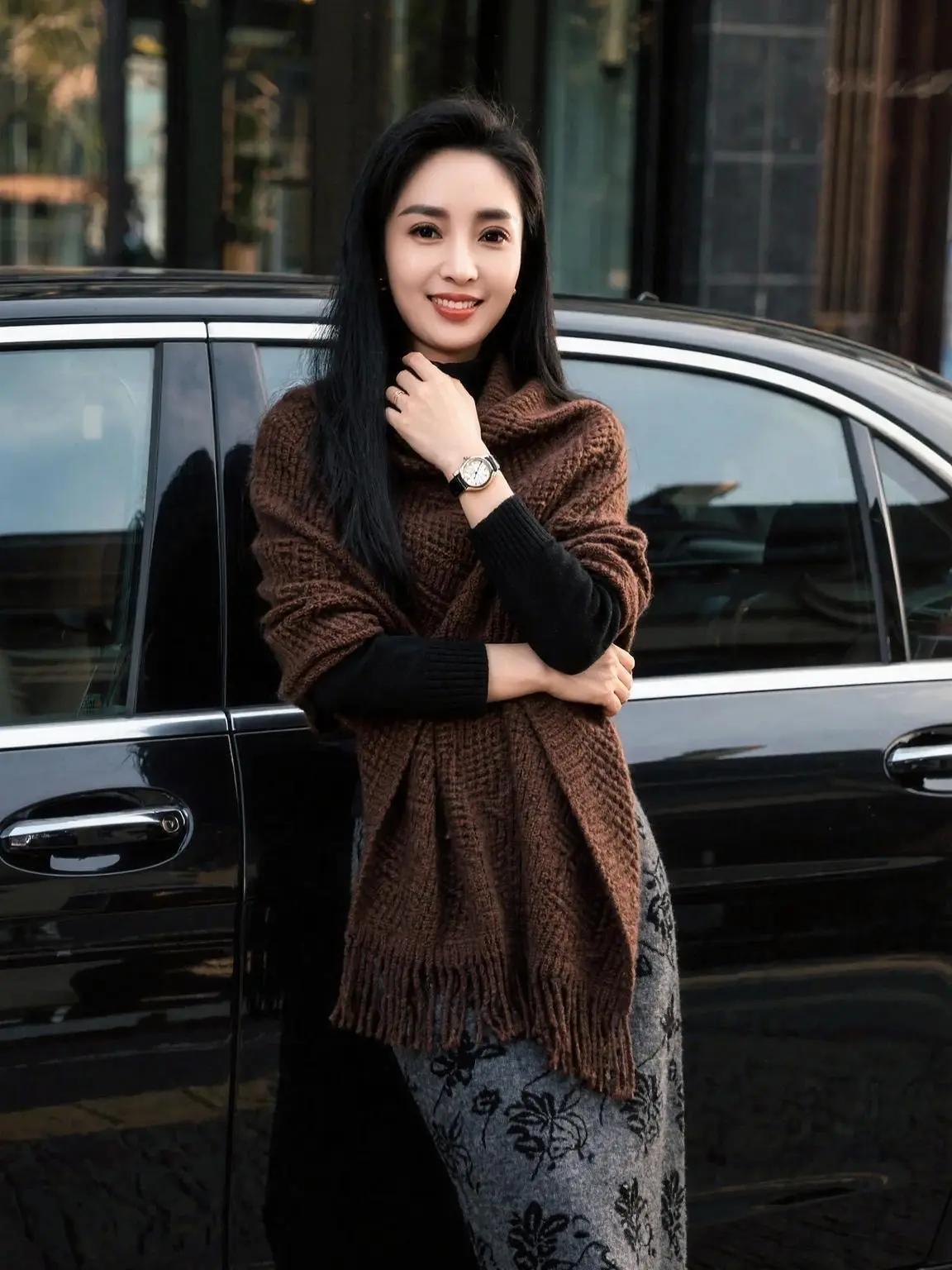 真正的个人主义者不是毫无牵挂与没有留念舍弃全部，而是背负准则与回忆做真正的自己