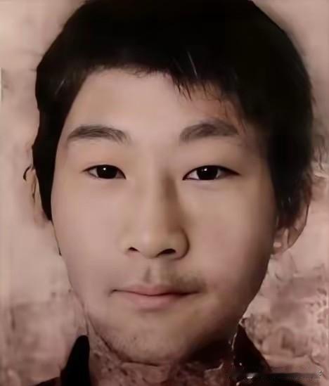 老山三等功臣陈庆伟烈士，山东邹城人，1983年1月入伍‌，67军199师595团