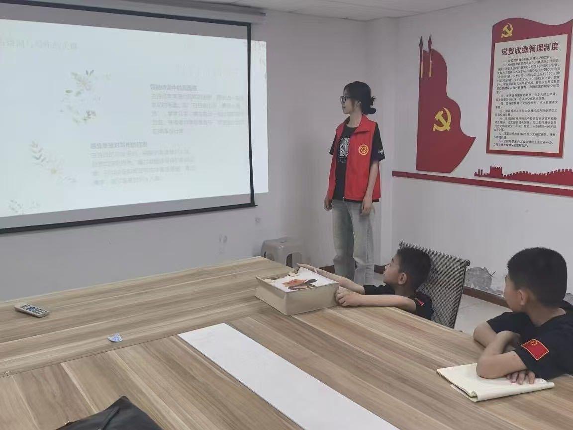 秦岭笑谈[超话]曲阜师范大学政治与公共管理学院朝阳扶夕实践队于山东省日照市东港区