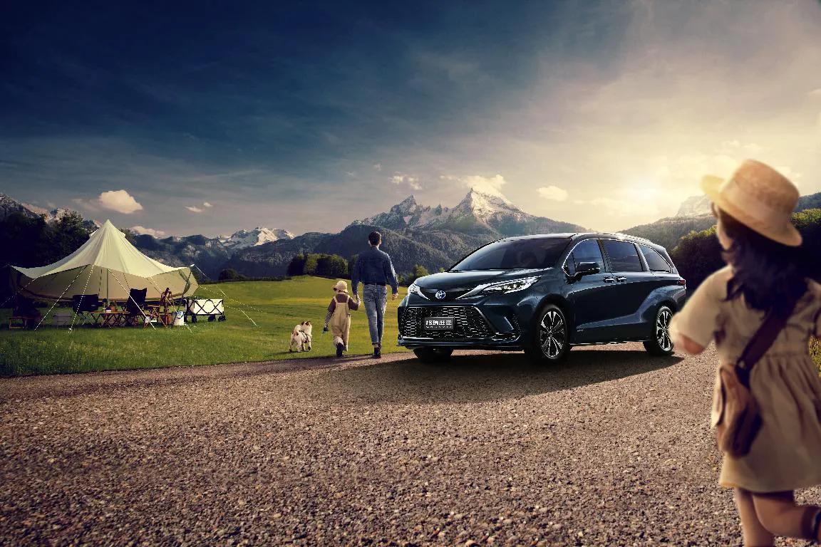 要说MPV能见度高的地点，学校门口少不了。座椅多、空间大、舒适性高的MPV简直就