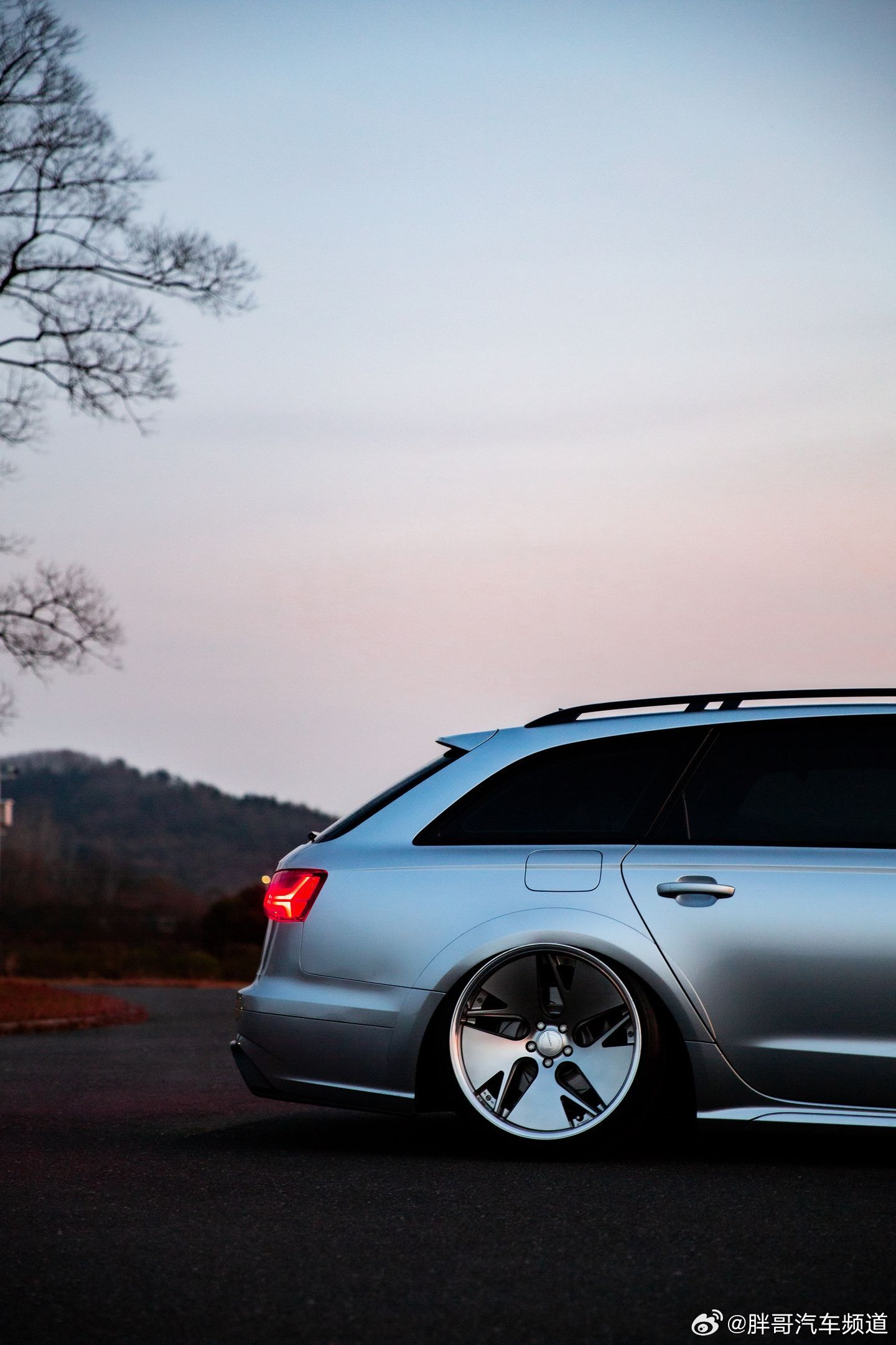 胖哥汽车频道 轮毂不错，我很喜欢。改装车大V聊车