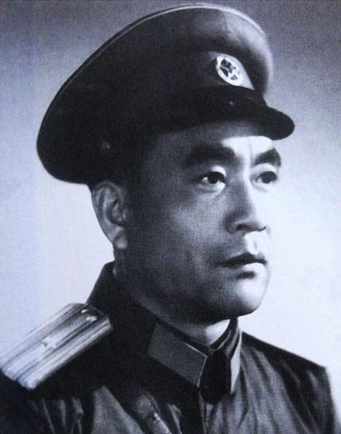 1955 年，高保成被授予少校军衔。做为典型的38式的干部，纵然没有那么大的名气