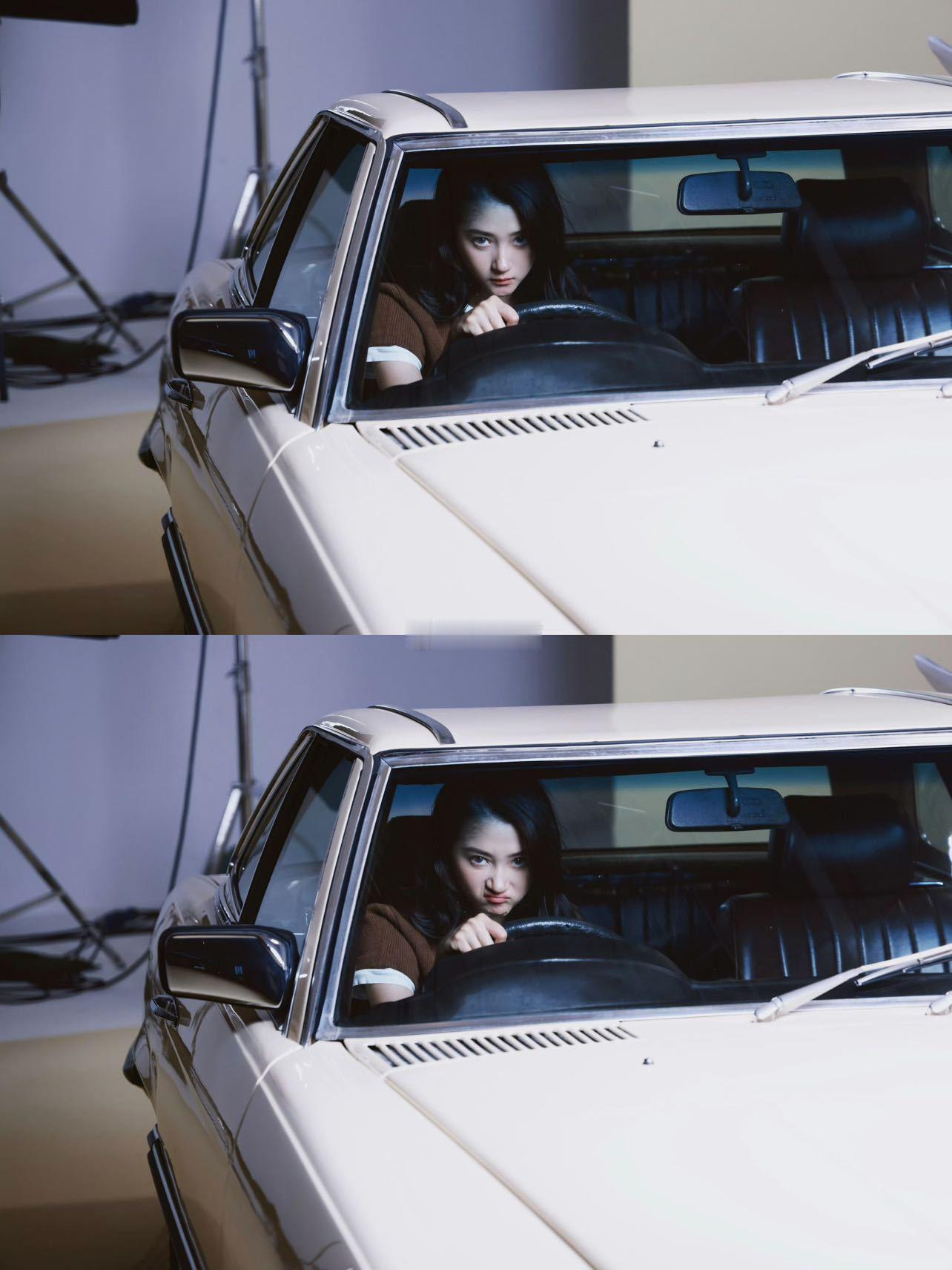 关晓彤Wonderland封面大片 双奢组合打造极致美学！关晓彤身着格雷系穿搭，