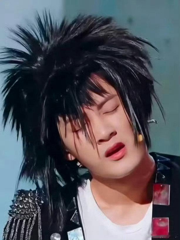 抽象派帅哥非檀健次莫属！爆炸头都掩盖不住的魅力，绝了！ 