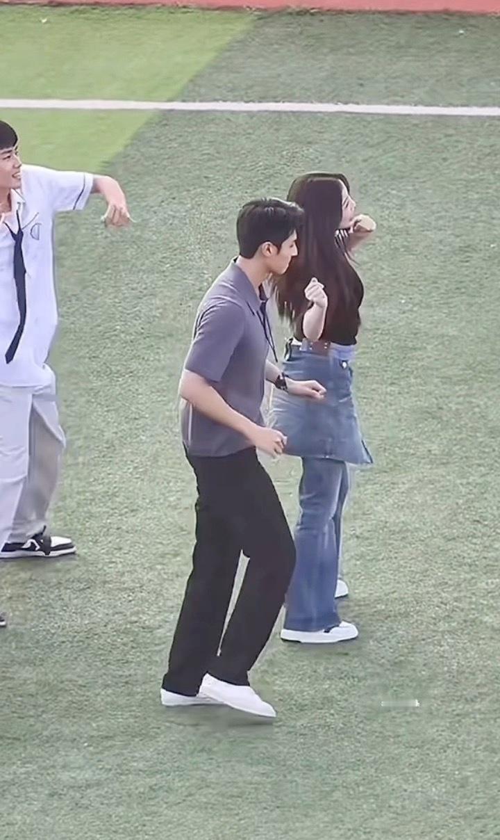 我要笑晕了 ​​​