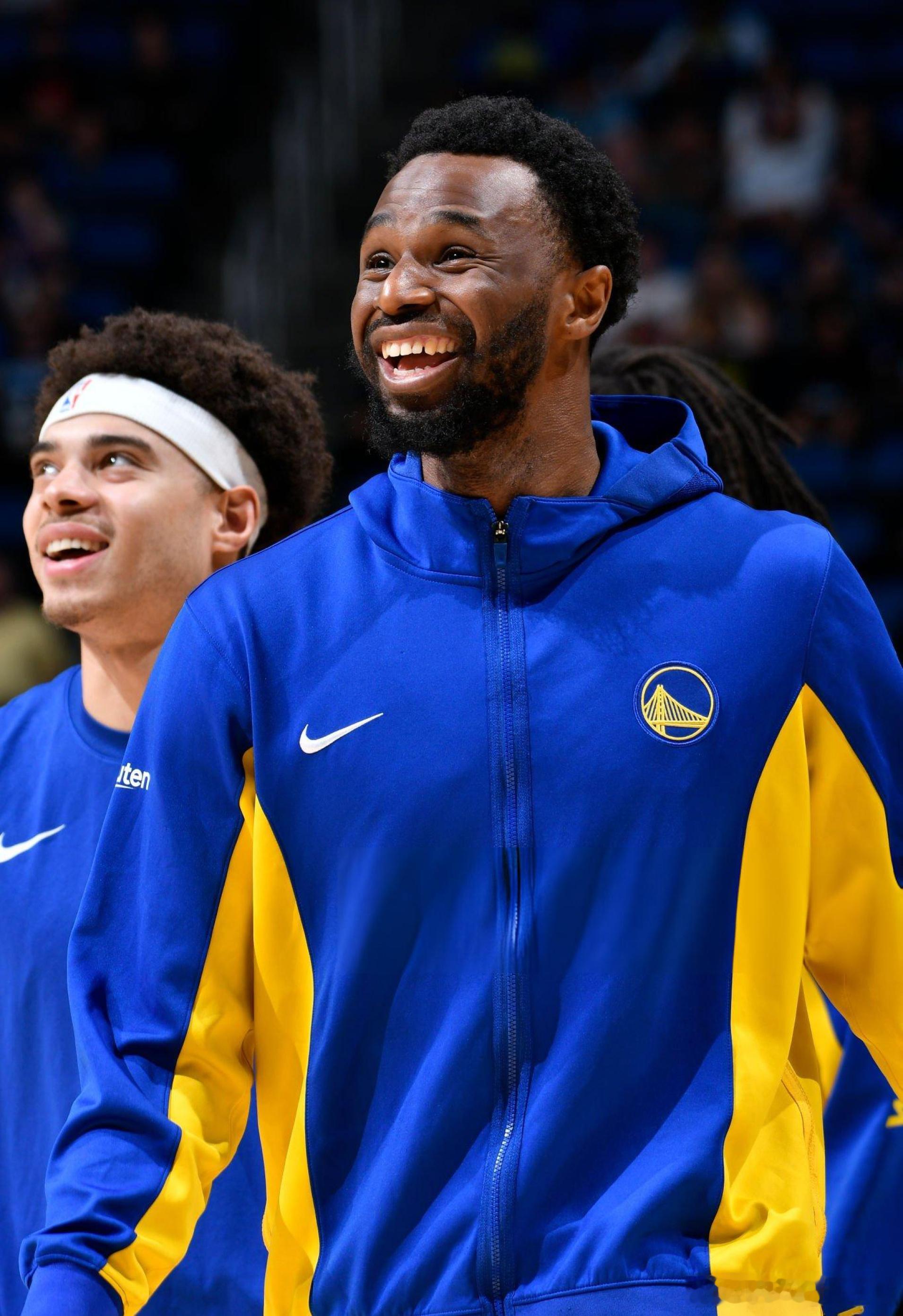 这时候爆料 还是冷饭[笑cry][笑cry]据Clutchpoints记者Bre