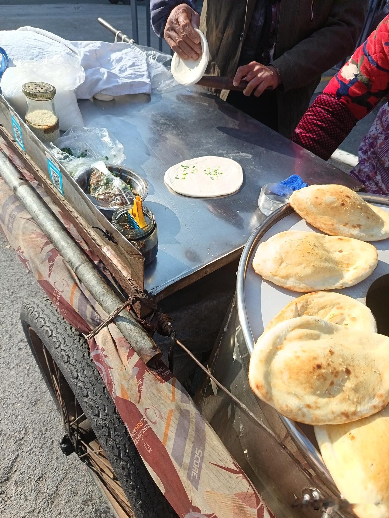 千层高山千层雾
万层烧饼万层粉