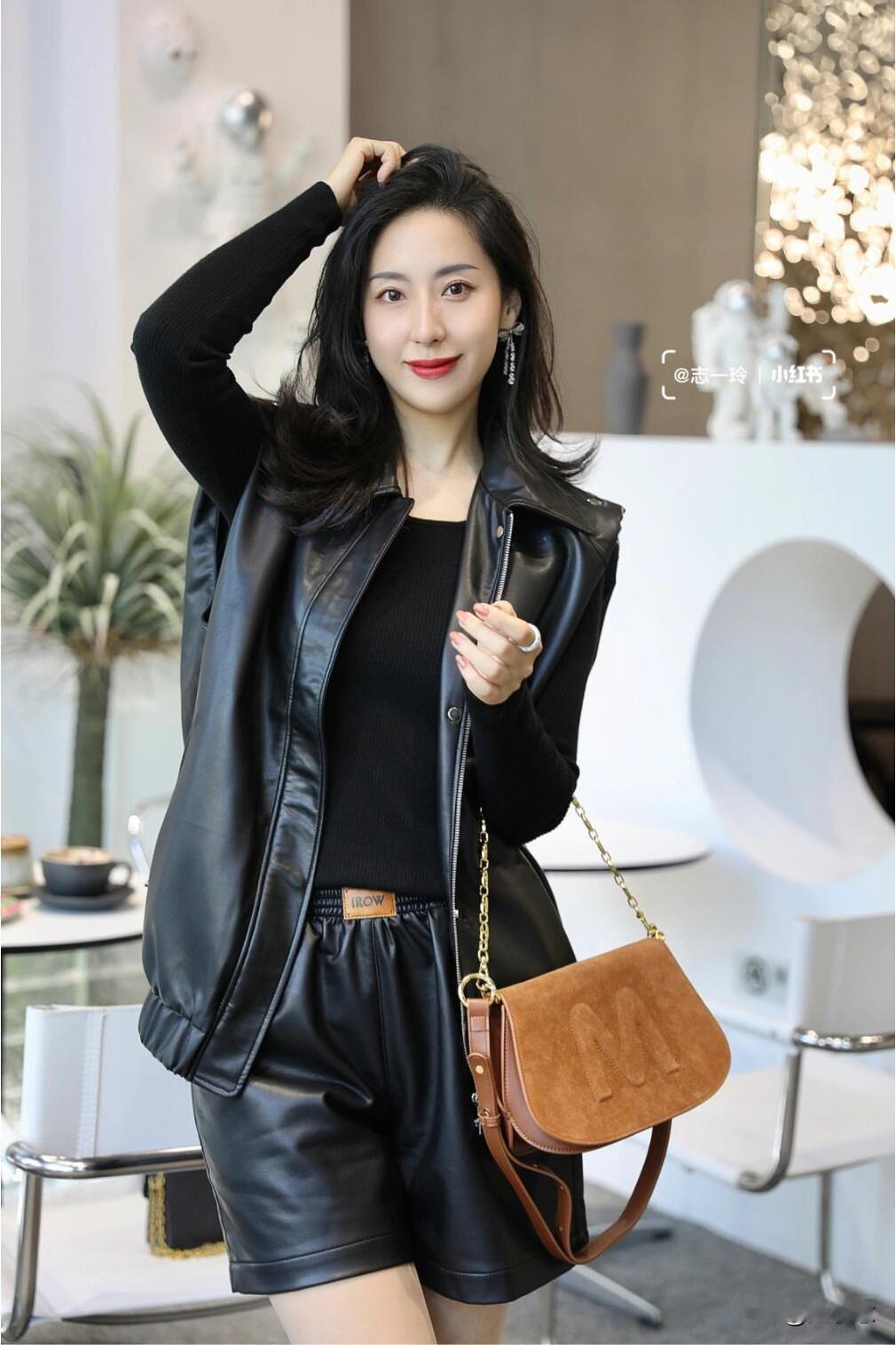 OOTD | 秋冬简约时髦感• IROW服装集合店||舒适简约的风格一向是我