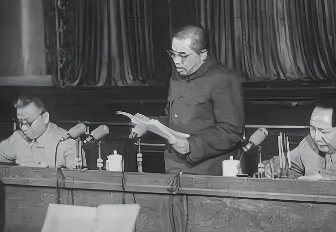 彭德怀为什么能担任中国第一任国防部长？主要有两个原因。
 
第一个原因，就是实打