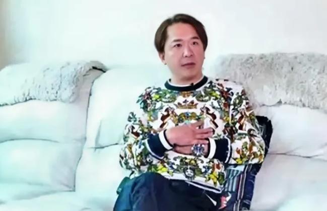 1997年，家财万贯的邓永祥在临终前居然要求儿子邓兆尊：“你千万别想着怎么去挣钱