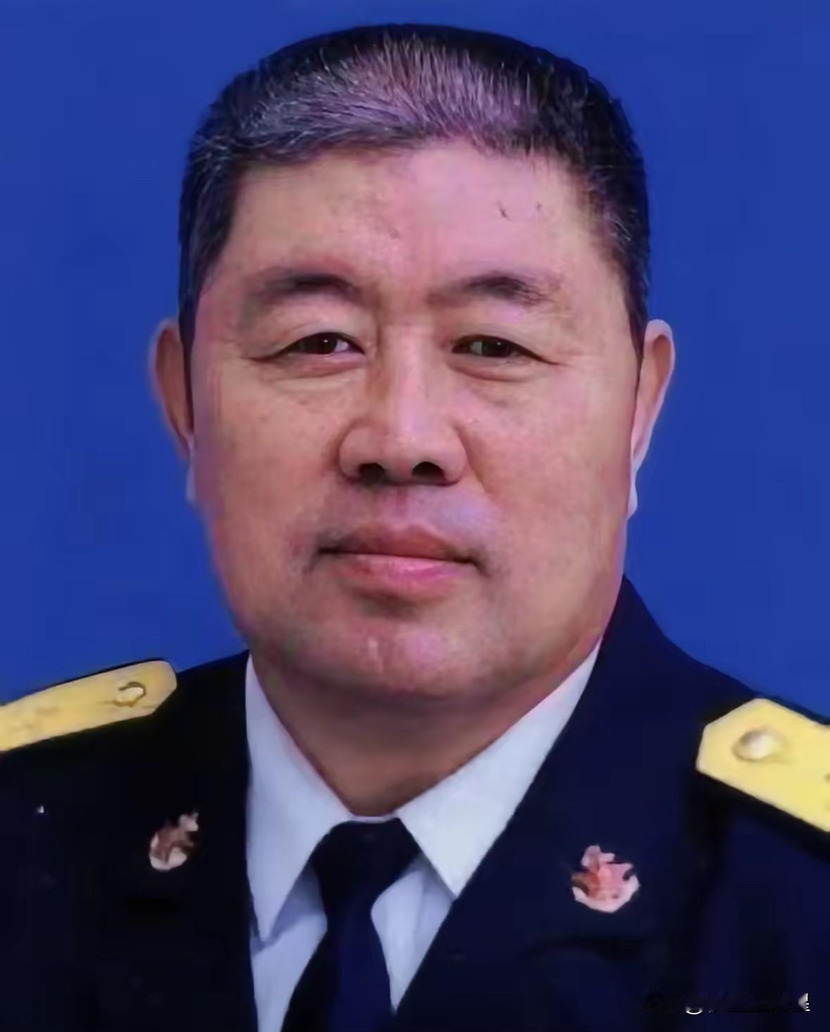 刷到王永国中将逝世的消息，只觉得讽刺。
为国戍海、抗洪抢险的将军悄然离去，无人热