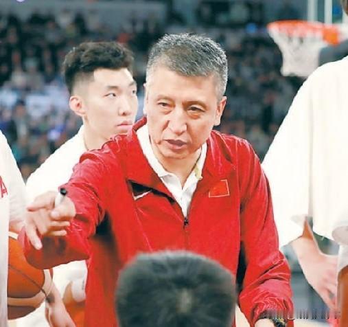 团结杯不太团结嘛！难道是咱不配支持男篮。
世界杯预选赛第四阶段前，中国男篮安排了