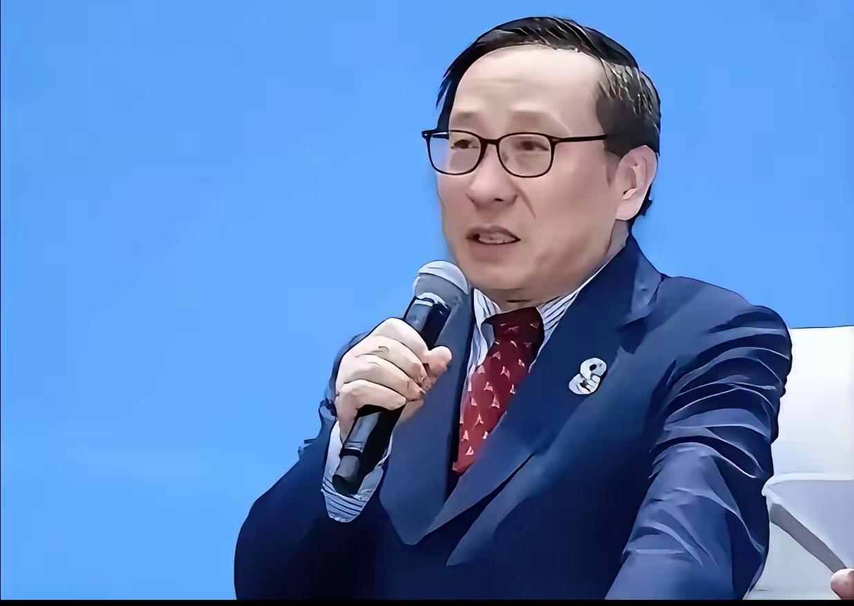 高志凯这通发言，直接把“国家移民管理局”的招牌拽进舆论场。他算得明白：每年进出境