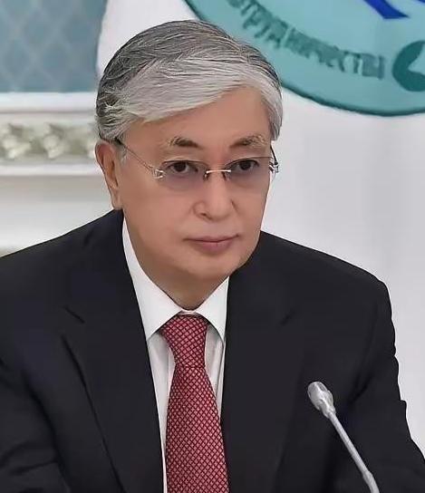 美国至今没对伊朗下死手，不是美国怕打全面战争，也不是说伊朗的反击多厉害！实际上，