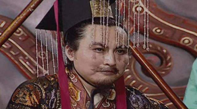 曹丕只活40岁！在位7年掏空自己，亲妈怒骂：早死活该