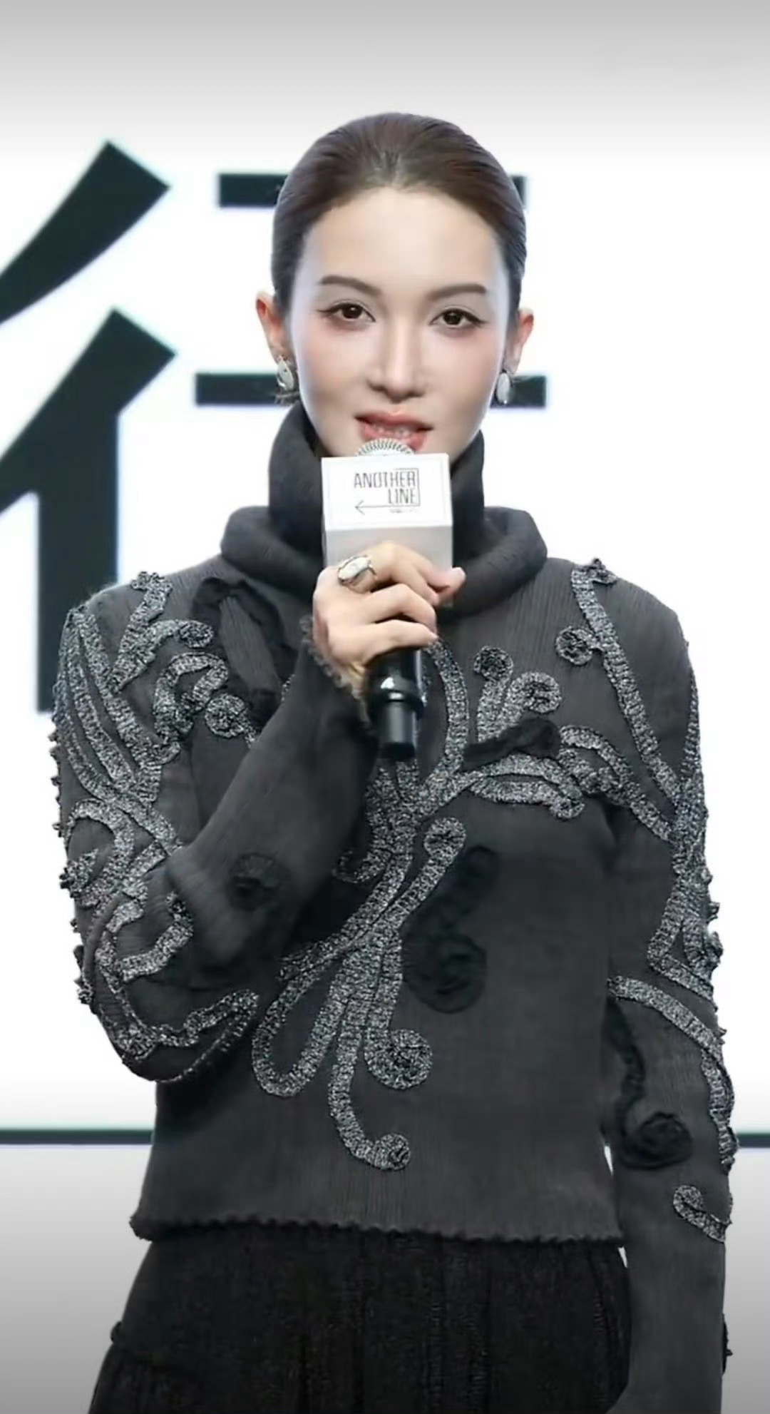 金晨 金晨自己化妆还好吧 