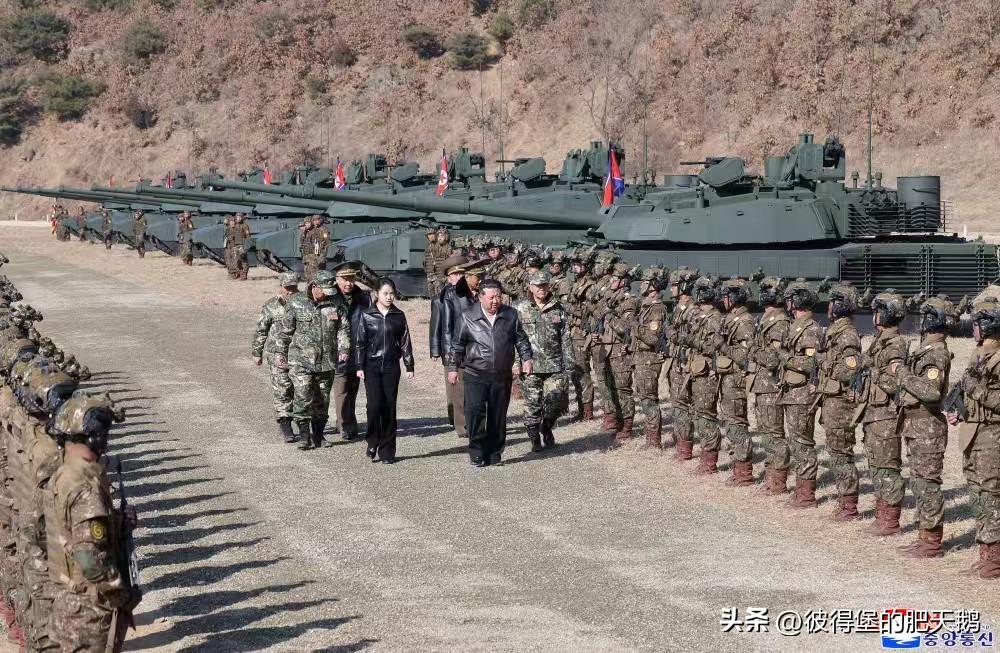 朝鲜中央通讯社3 月 2 0 日电：

【敬爱的金正恩同志观摩步兵和坦克兵部队协