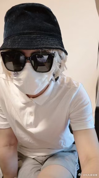 张小寒曝的85花是赵丽颖 ​​​赵丽颖新恋情是导演赵德胤一切未知，期待飞天金鹰双