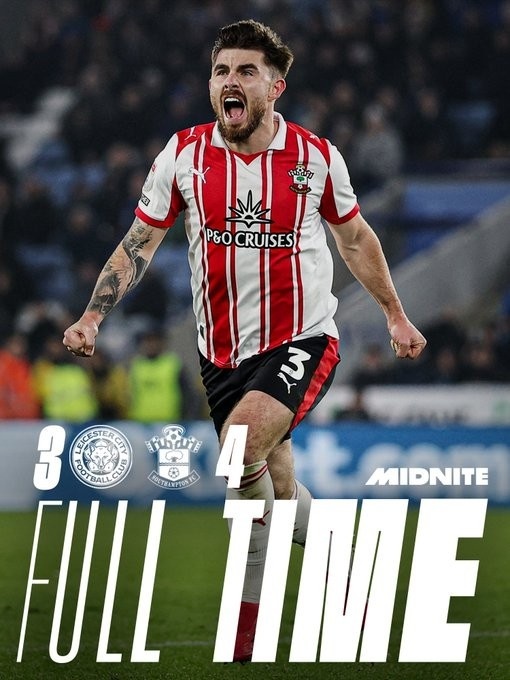 【还是国外足彩花样多】《每日邮报》报道，一位球迷投注二串一选择提前结算，错过了1