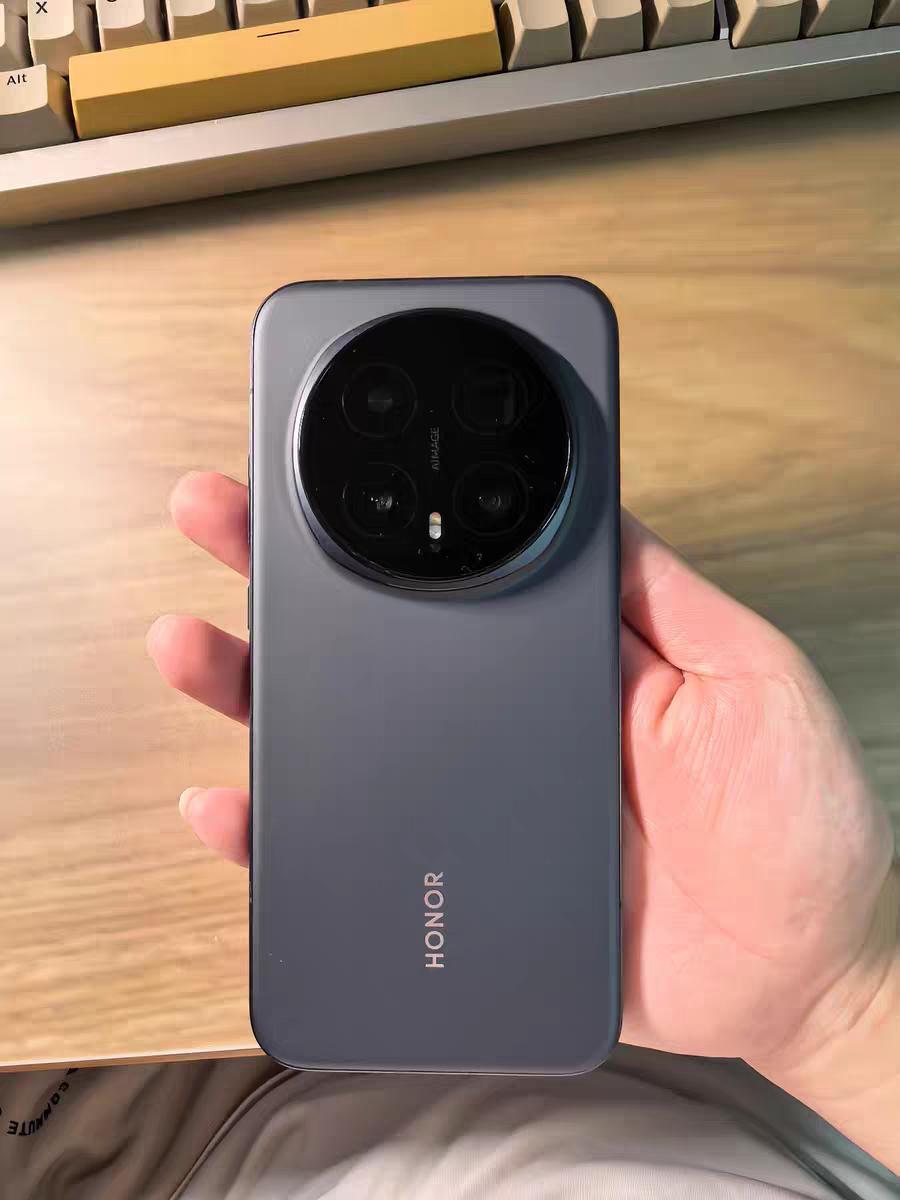 荣耀Magic8标准版vs Pro版终极选购指南！不纠结不踩坑
 
还在纠结荣耀