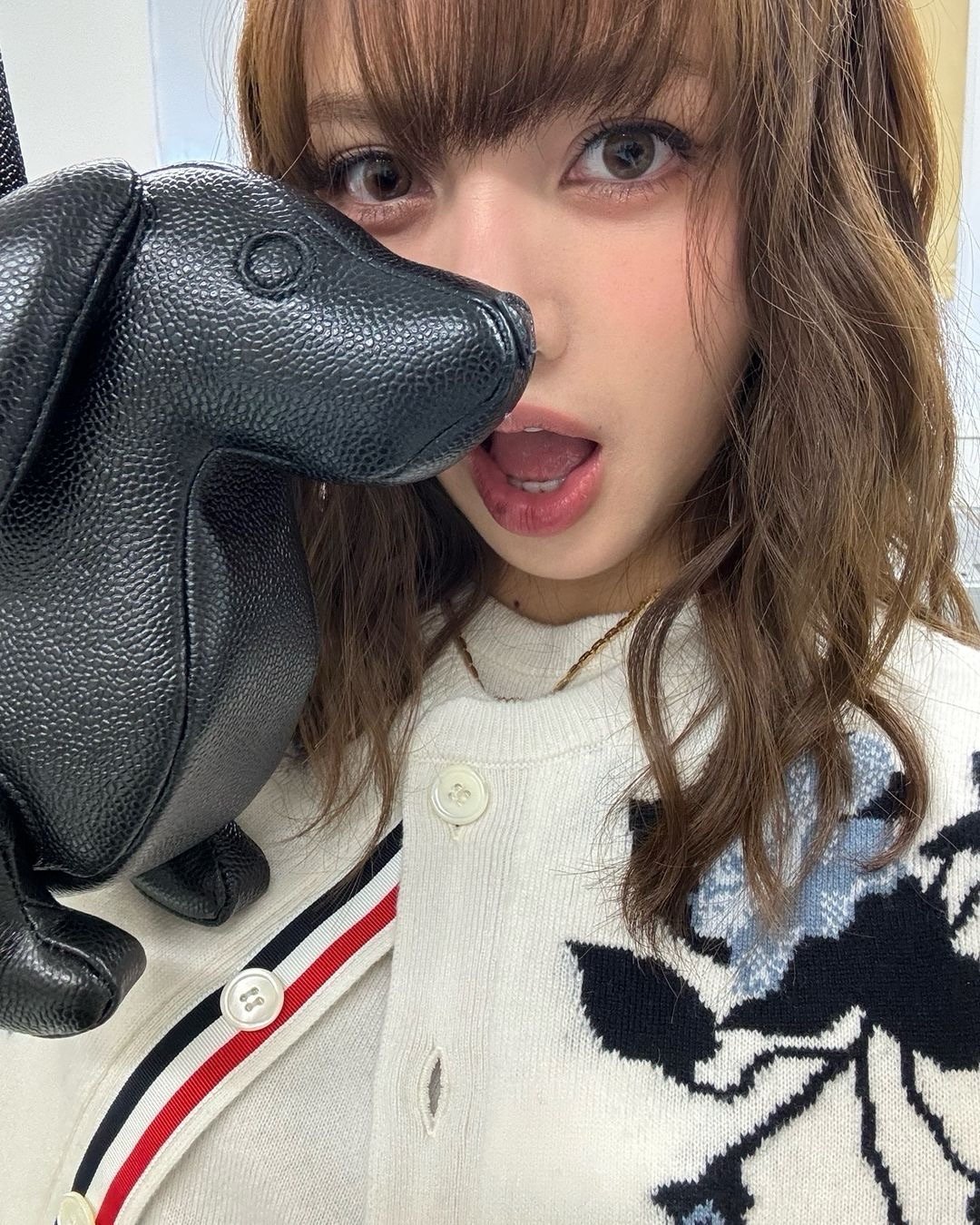 这是谁啊[吃惊][吃惊]终于出关了#lisa# ​​​
