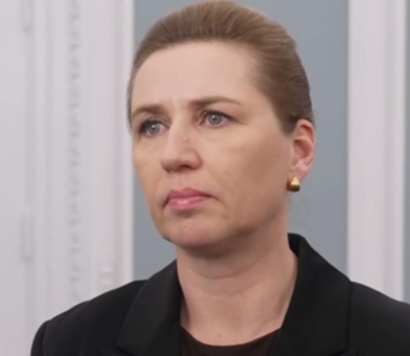 现在才明白为什么丹麦女首相如此歇斯底里的强硬和诋毁中国了。

麦曾是最早与新中国