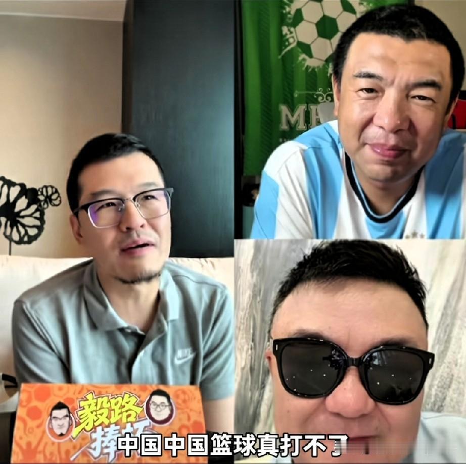 杨毅直播间曝出男篮真相，盲目跟风，徐亮直言：装病逃避国家队征召球员特别多，杨毅直