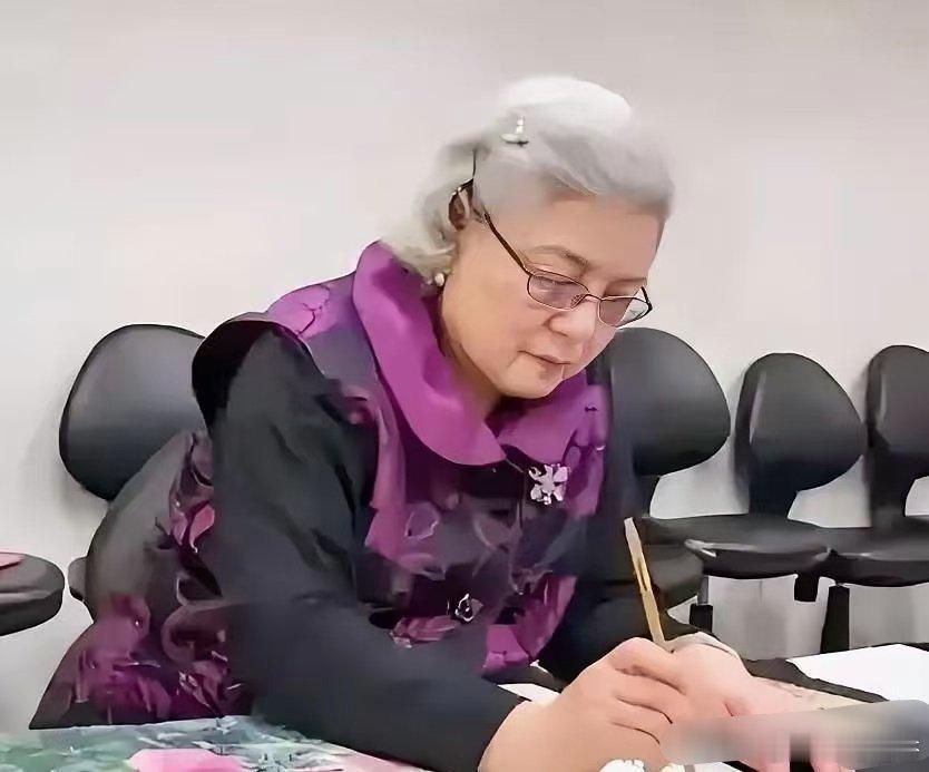 林婉珍离婚后很快就嫁给了一名医生，叫王子平。王很宠她，两人生活了20多年。把林婉