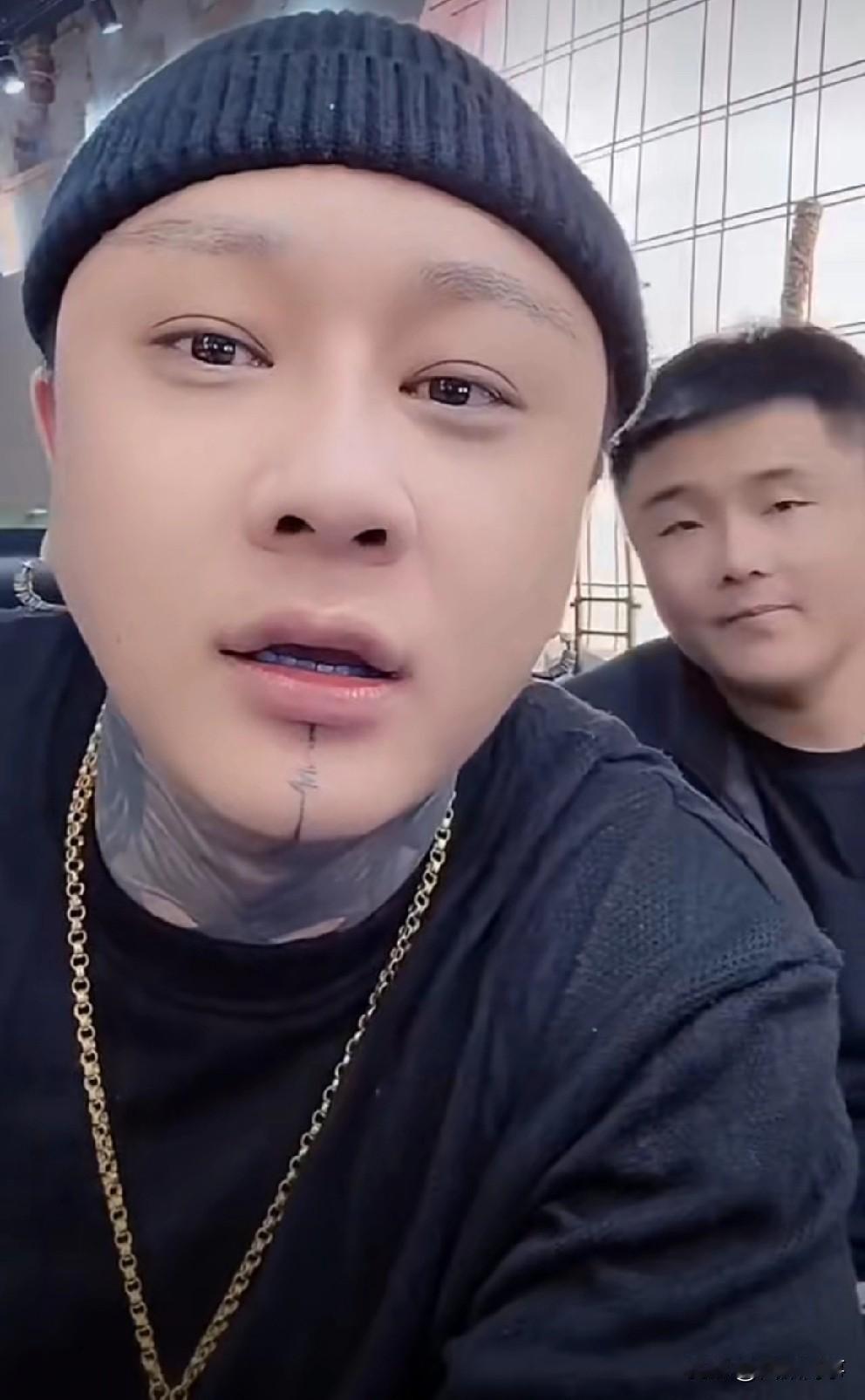 小胖建议方丈今晚卖货，磊家军 仙家军 mj集体改名丈家军，咱们现在是生意人！
