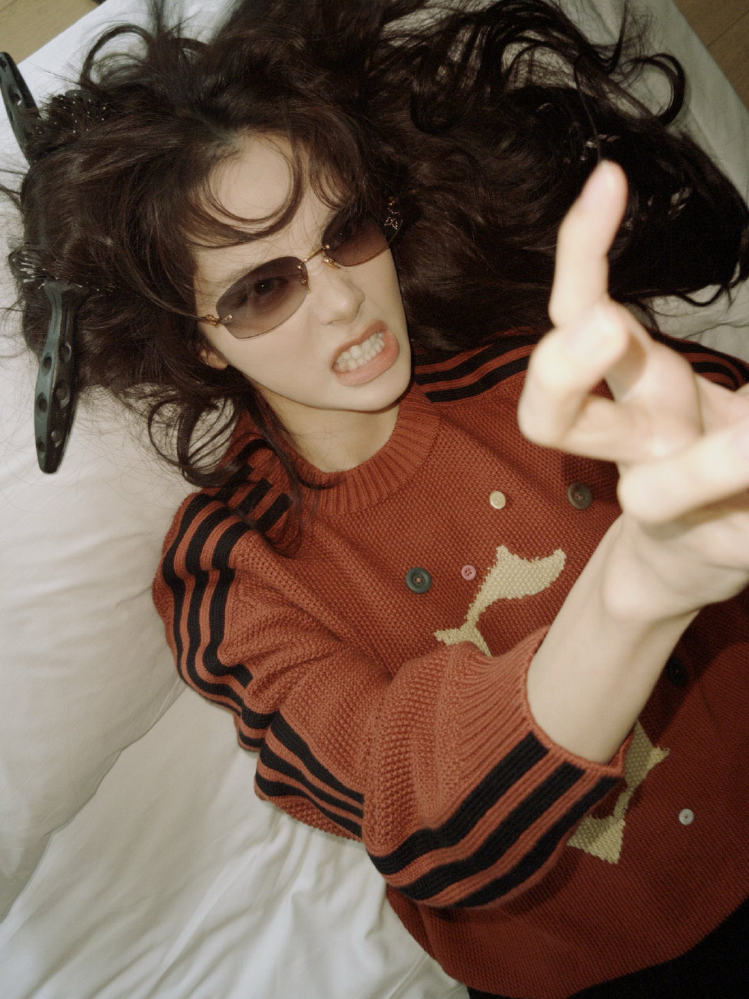 欧阳娜娜工作碎片掉落欧阳娜娜工作碎片掉落好鲜活灵动的娜娜，就连工作时间也保持着满