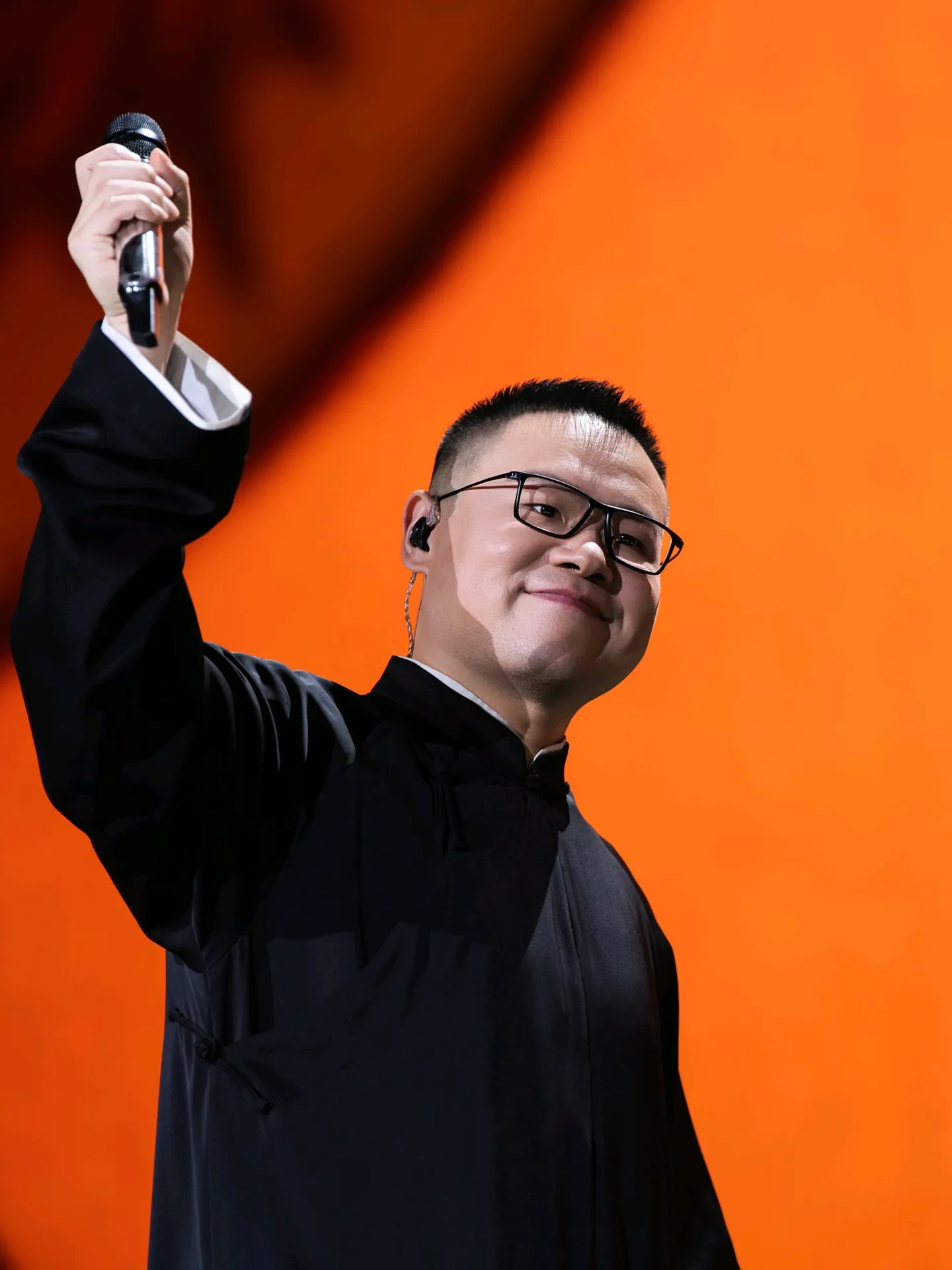 岳云鹏演唱会骂声越来越少，好评越来越多真诚真的是必杀技“别把我当歌手，把观众当朋