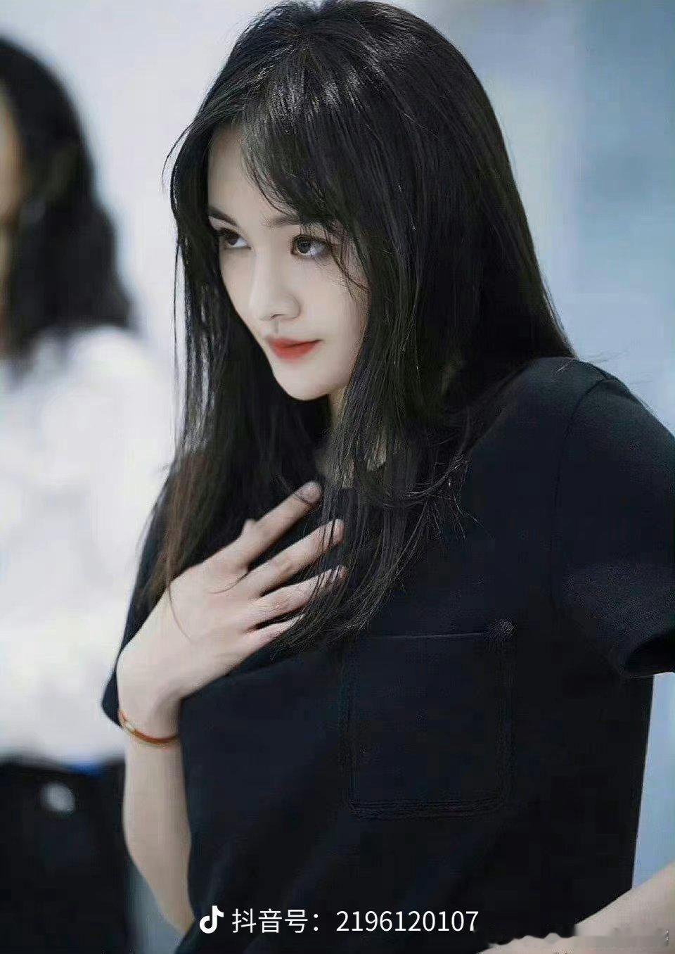 郑爽，欠我一部黑暗大女主呀！[太开心][太开心][太开心][太开心] ​​​