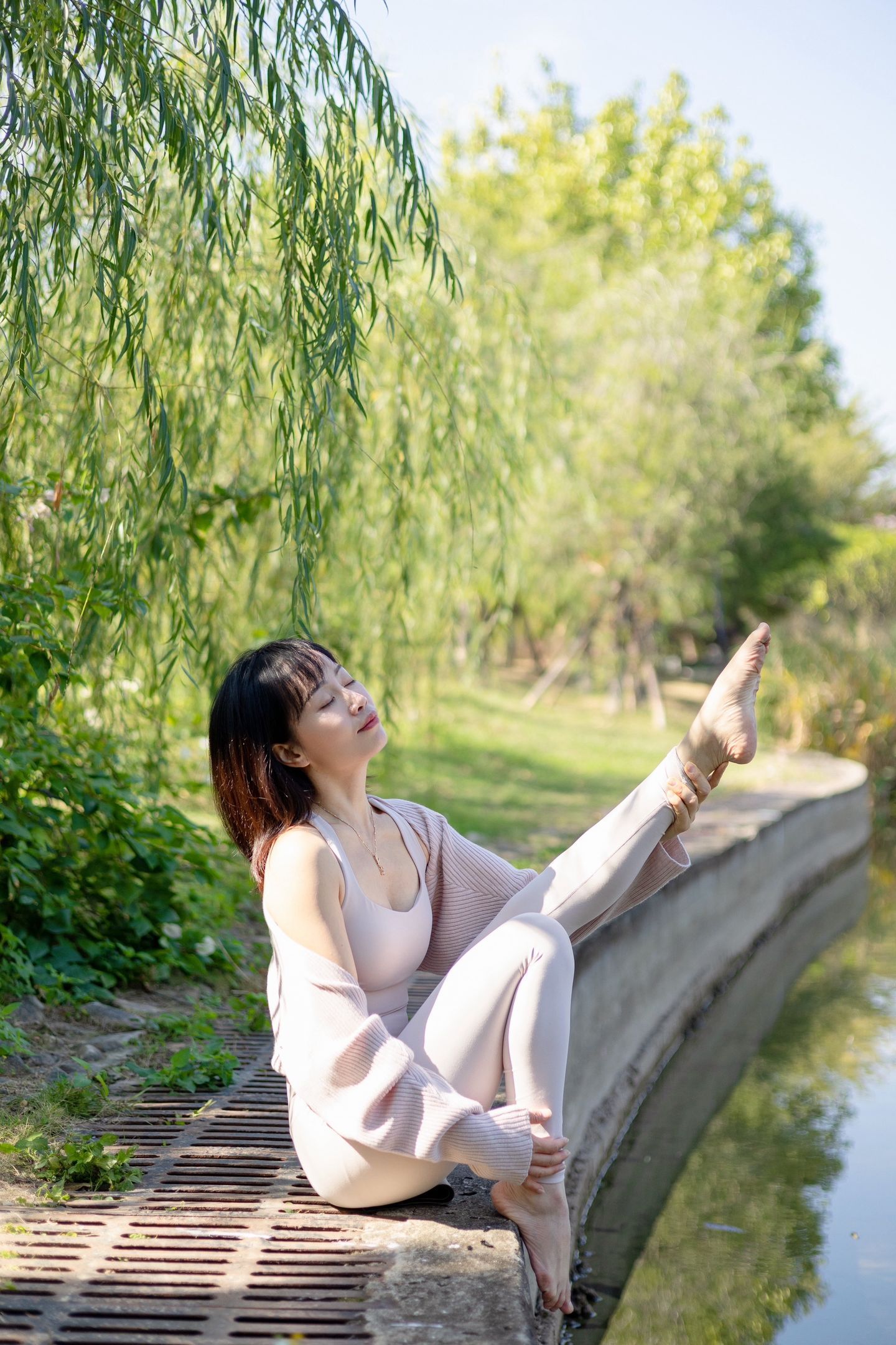 公园里的瑜伽 