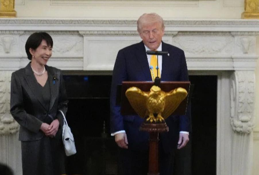 【拍马屁拍到新境界，高市让其他人甘拜下风】

高市早苗进白宫后，当着众多媒体记者